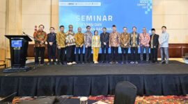 Foto : Seminar Nasional PPJKI-BPKH 2025 yang diselenggarakan oleh Perkumpulan Praktisi Jasa Keuangan Indonesia (PPJKI) bersama Badan Pengelola Keuangan Haji (BPKH) dan dihadiri para profesional keuangan, akademisi, dan regulator di bidang investasi syariah di Ballroom The Ritz Carlton, Mega Kuningan, Jakarta. (24/4/25) (Doc.Ist)